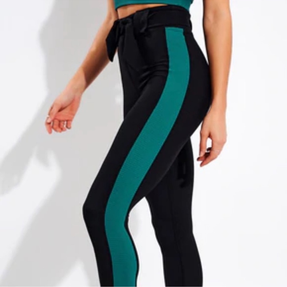 Year Of Ours Thermal Ski Belted Legging - Black/Winter Green M